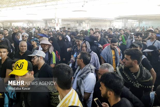 آخرین وضعیت تردد از مرز مهران؛ فراهم‌شدن امکانات برای بازگشت زوار