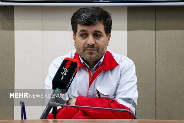 سلیمی: ۳۵ نفر در سواحل گیلان از خطر مرگ نجات یافته‌اند