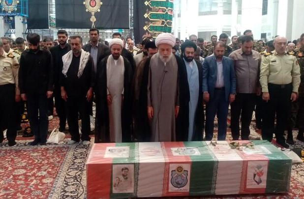 پیکر شهید مدافع امنیت در حرم مطهر شاهچراغ(ع) تشییع شد