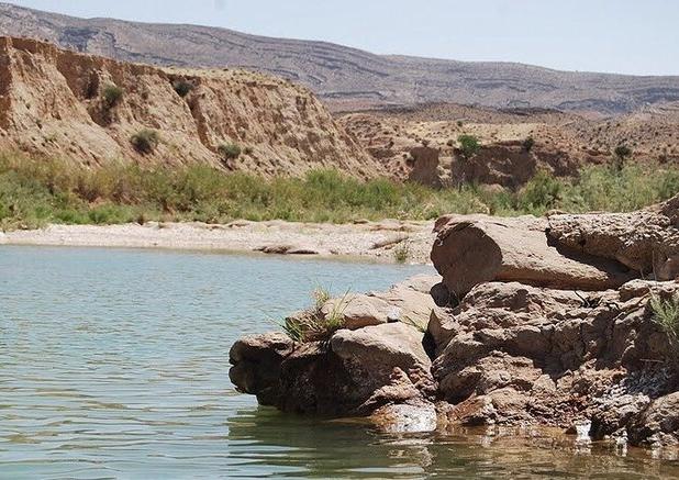توقف عملیات برداشت مصالح از رودخانه قره‌آغاج شیراز