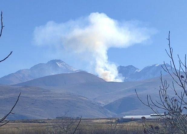 آتش مراتع کوه سبلان را سوزاند