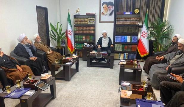 اقامه‌ نماز یک امر حاکمیتی و بنیان نظام اسلامی است  