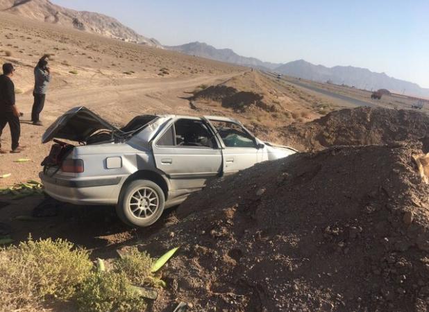 واژگونی پژو پارس در محور اردستان - اصفهان یک کشته بر جای گذاشت