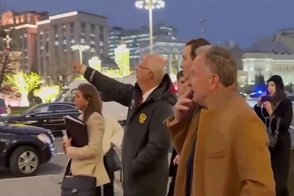 صرف شام هیأت آمریکایی با فرستاده پوتین پیش از نشست کرملین+ فیلم