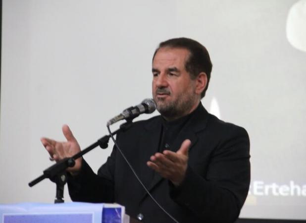 دشمن تمام توانش را برای مقابله با انقلاب پای کار آورد