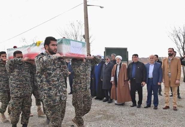 پیکر شهید «امیرحسام خدایاری‌فرد» در لرستان تشییع شد