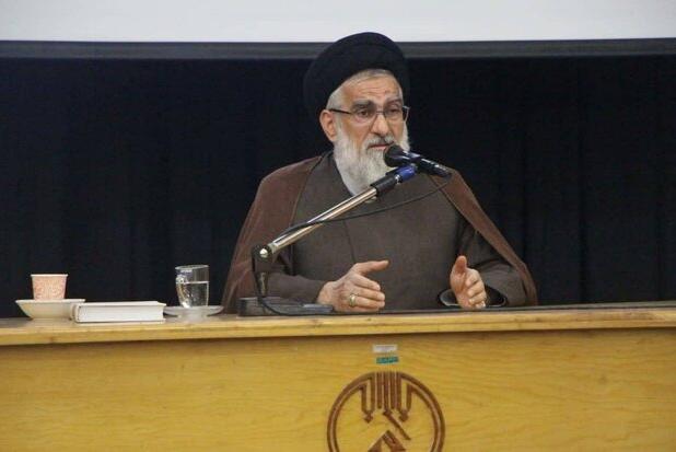 آیت الله پیشنمازی: راهبرد تجهیز و قدرت‌افزایی، یک اصل قرآنی است