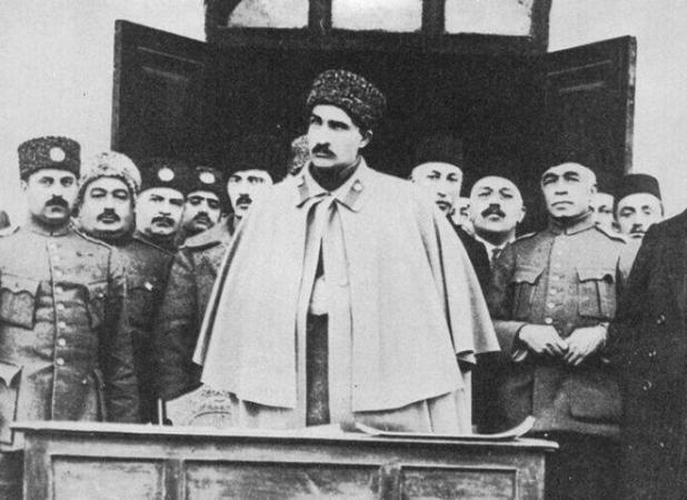انگلیس رضاخان را فرزند خلف مشروطه می‌داند؛ پیروزی بریتانیا بر روسیه
