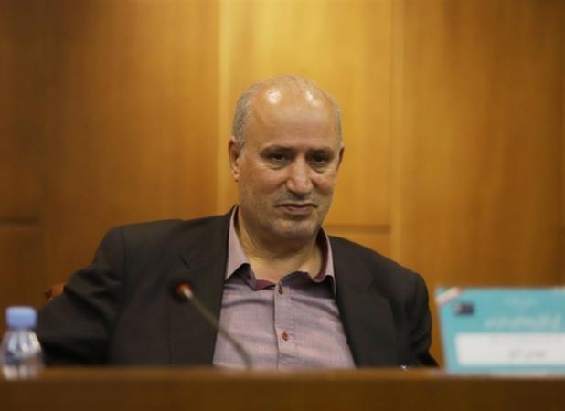 غیبت تاج در جشن قهرمانی تراکتور