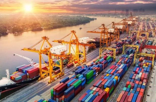 بابت ترخیص کالا و خدمات گمرکی نگرانی نداریم