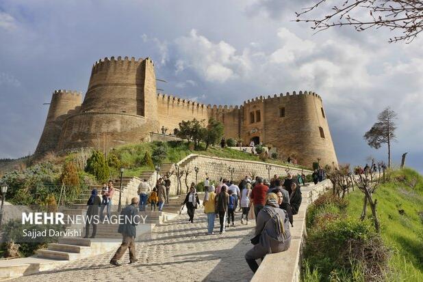 رشد ۴۸ درصدی بازدید مسافران نوروزی از جاذبه‌های گردشگری لرستان