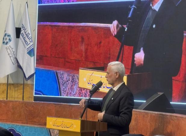 قاسم‌زاده: پایداری دانشنامه اصفهان مستقل از نوسانات اداری خواهد بود