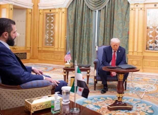 رسانه عبری: وقتی ترامپ با رهبر یک گروه تروریستی دیدار می‌کند