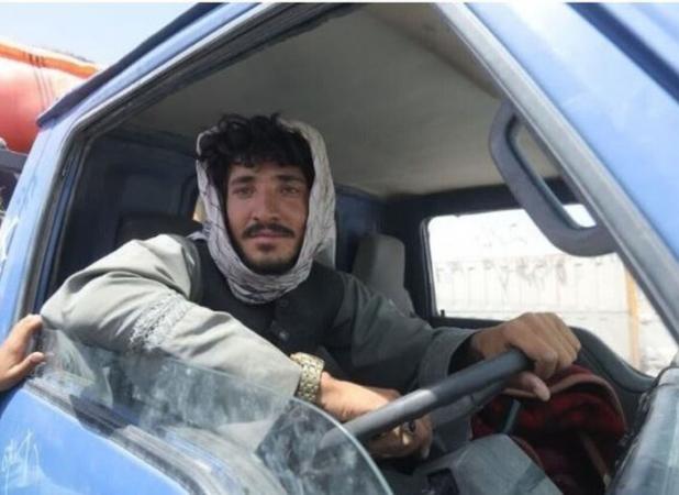 واژگونی خودروی حامل اتباع در بندرعباس