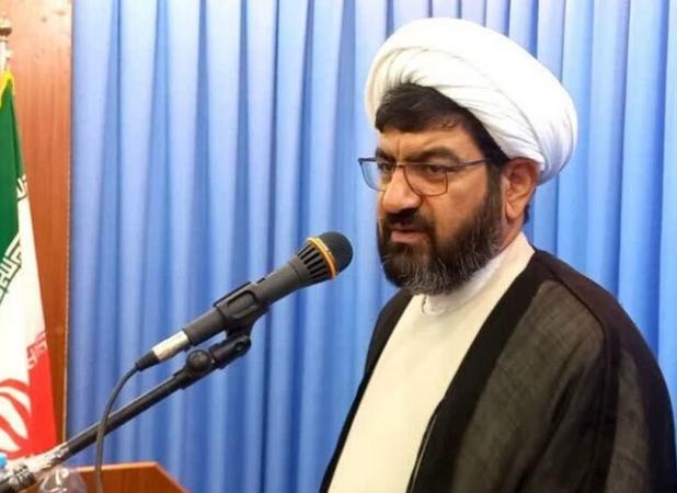 جایگاه معلمان همیشه در جامعه ارج نهاده شود