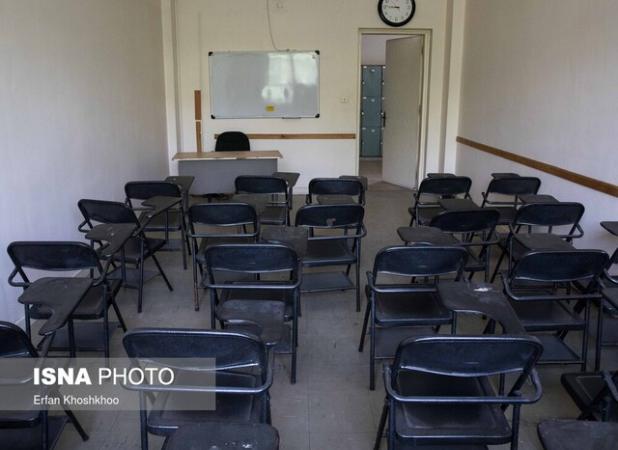 با چالش صندلی‌های خالی مواجه‌ایم/ آینده رشته‌های ضروری کشور نگران کننده است