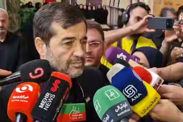 احمد دنیامالی: دیپلماسی ورزشی را با قدرت بیشتر پیگیری می‌کنیم