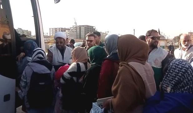 اعزام نخستین گروه زائران اولی طرح «مهر درخشان رضوی» فارس به حرم شمس‌الشموس