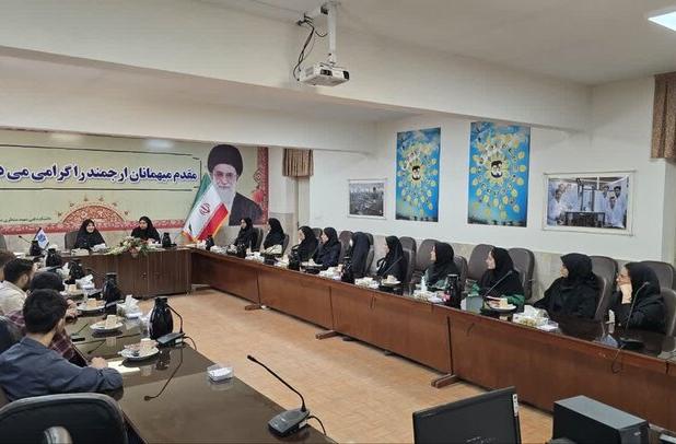 شبکه‌های اجتماعی پلی برای ارتباط مؤثر شهروند خبرنگاران با جامعه