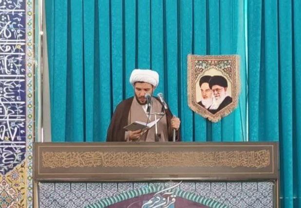 مبارزه با فساد و حضور در میان مردم سرلوحه اقدامات استانداران باشد