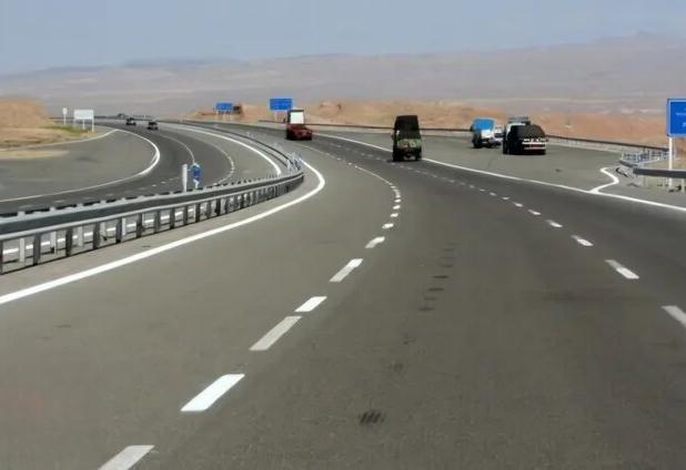 تأمین ۵۰۰ میلیارد تومان برای تسریع در آزادراه کرمانشاه–حمیل