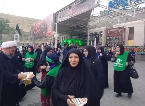 استقبال و پذیرایی از زائران گرجستانی اربعین در حسینیه بازرگان