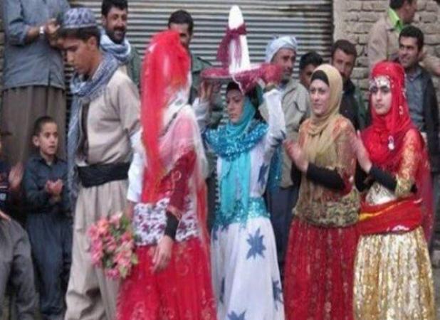 «بوک‌گواستنەوە» آئین دیرینه احترام و عزت در بدرقه زن کرد هنگام ازدواج