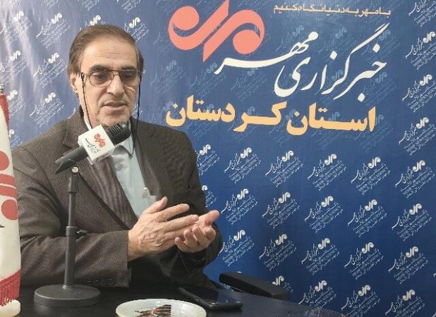 حسینی: اقتصاددان‌ها به‌جای بودجه فرهنگ سراغ ابر بدهکاران بروند