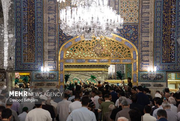مرثیه خوانی شب شهادت امام حسن عسکری(ع) در حرم رضوی