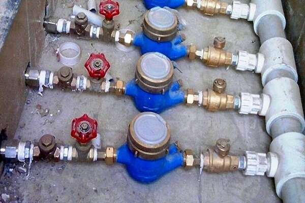 تعویض ۱۳۰۰ کنتور آب فرسوده در خراسان جنوبی