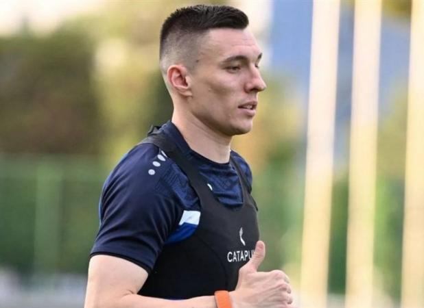 مهاجم ازبکستانی پرسپولیس امروز در تهران