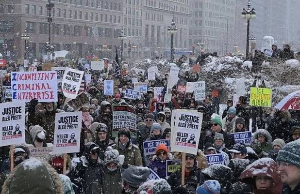 تظاهرات آمریکایی‌ها علیه کشتار معترضان توسط دولت ترامپ