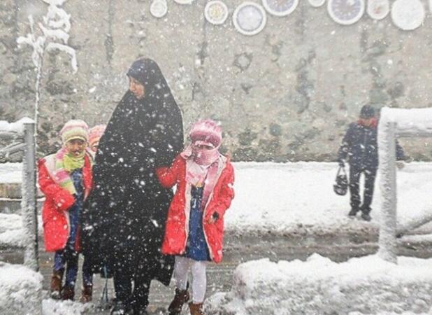 مدارس تمامی مقاطع در فیروزکوه غیر حضوری شد