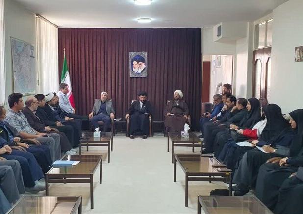 اقامه منظم نماز در ۲۵ دستگاه اجرایی نشانه تعهد مدیران است