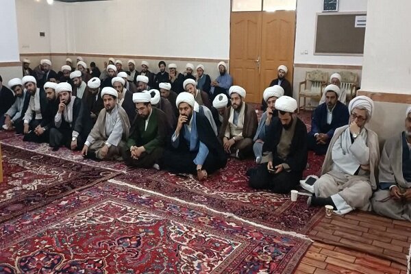 اعزام ۲۰۰ نفر از طلاب و روحانیون خوی همزمان با ماه محرم