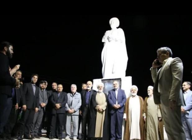 مجسمه مرحوم آیت‌الله سید یحیی جعفری در شهر کرمان رونمایی شد