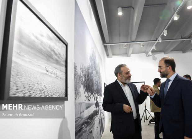 نمایشگاه «آندری اِستِنین» در تهران؛ عکس‌‎هایی از رنج و امید انسان‌ها