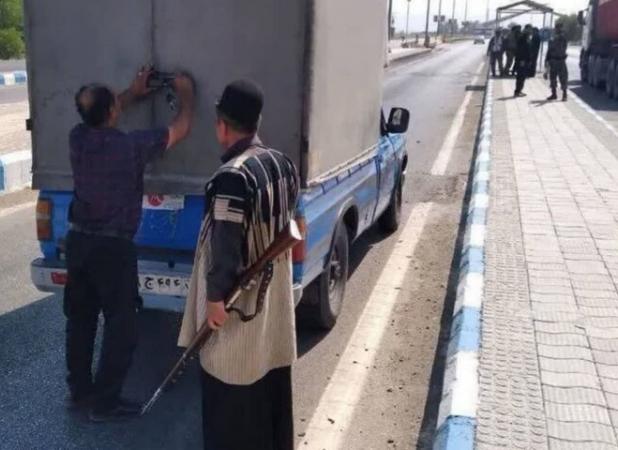حضور عشایر خوزستان در کنار نیروهای نظامی برای بازرسی