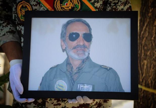 تشییع پیکر خلبان شهید در اراک