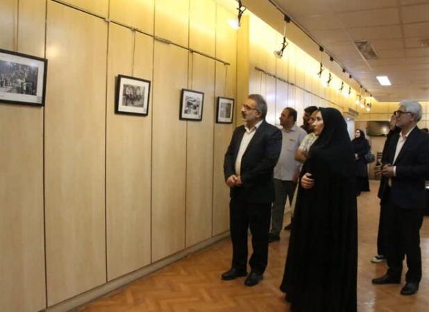 نمایشگاه عکس «عبور» در خرم‌آباد افتتاح شد