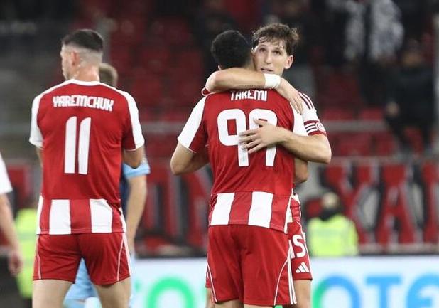 سایت یونانی نوشت: طارمی، یک رهبر آرام در شرایط دشوار!