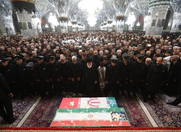 مراسم وداع با ۲ شهید در حرم مطهر امام رضا(ع)