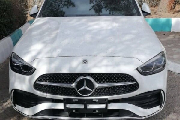 مالک خودروی ۱۵میلیاردی: دلم نیامد پلاک بزنم!