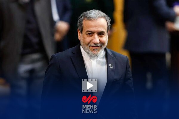 عراقچی: تماسی با ویتکاف نداشتیم