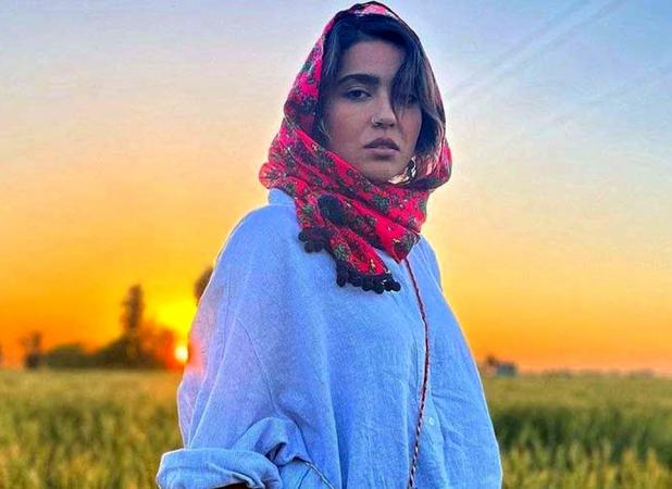 شباهت باورنکردنی مونا کرمی به مادر جوانش