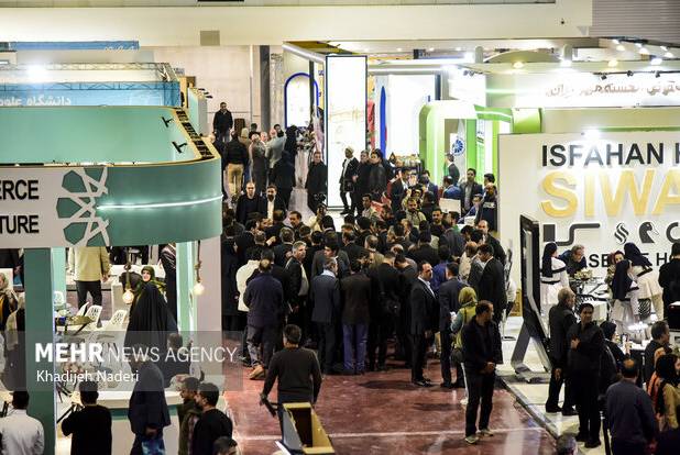 بررسی برگزاری یا لغو نمایشگاه گردشگری و صنایع دستی تهران