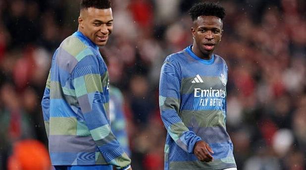 یونایتد با ۲۰۰ میلیون یورو آماده جذب وینیسیوس