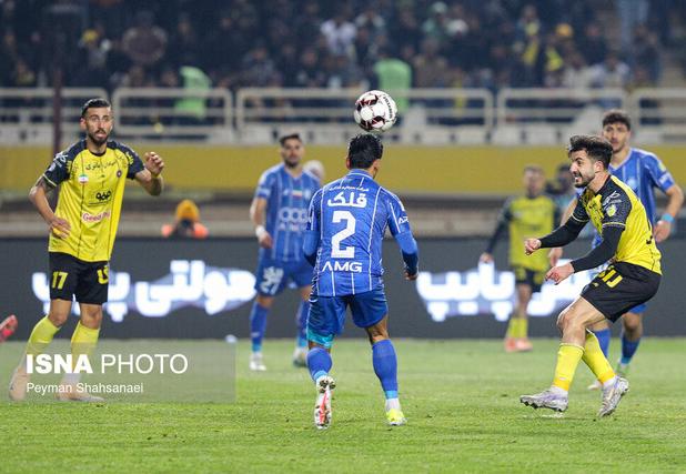 عالمی: حق استقلال مقابل سپاهان برد بود/ در نیم‌فصل دوم نباید نوسان داشته باشیم