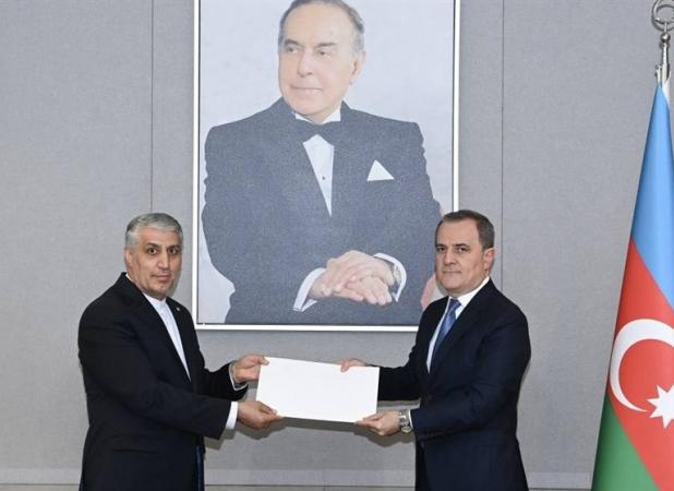 دیدار سفیر جدید ایران با وزیر امور خارجه جمهوری آذربایجان