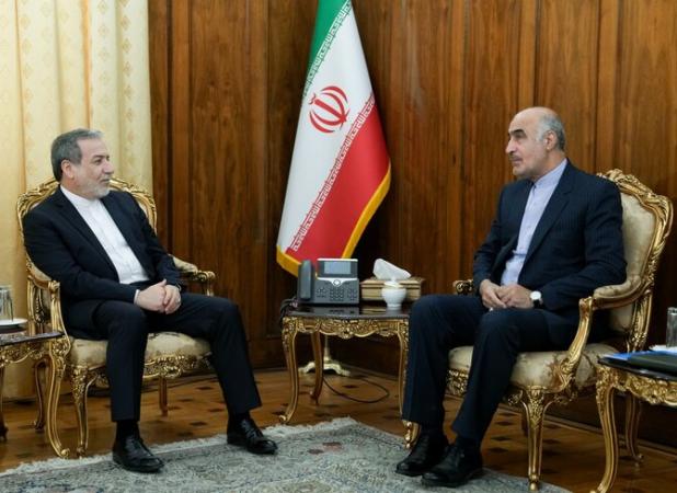 دیدار سرکنسول جدید ایران در آستاراخان با «عراقچی»